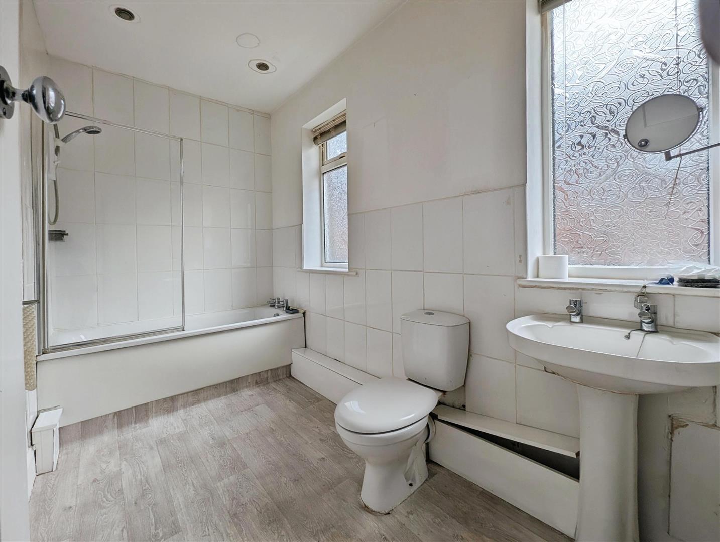 Ovington Grove, Newcastle Upon Tyne , NE5 2QA
